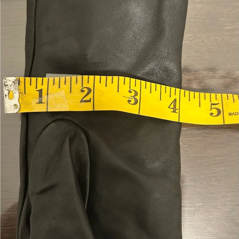 Neina Marcus/Brian Atwood Leather Gloves - Picture 5 of 6